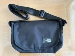 【美品】NEW ERA ショルダーバッグ(メッセンジャーバッグ)