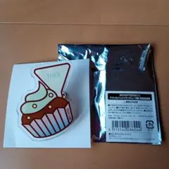 seventeenカフェ アクリルバッジ THE8