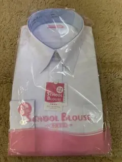 スクールブラウス