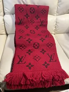 Louis Vuitton ロゴ入りマフラー