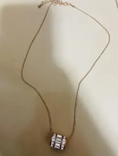ピンクゴールドネックレス
