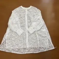 美品　パラスパレス　nume 刺繍ブラウスバンドカラーシャツ　サイズ2 ホワイト 美品 パラスパレス nume 刺繍ブラウスバンドカラーシャツ サイズ2