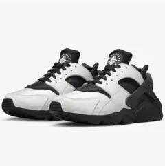 S*☆様 【最終値下げ！】エアハラチ ホワイト/ブラック スニーカー