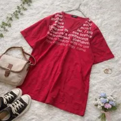 コムサイズム ꕤ ロゴプリントTシャツ Vネック 半袖 赤 コットン M 英字