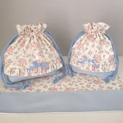 ローズ柄　水色　お弁当袋、コップ袋、ランチョンマットの3点セット