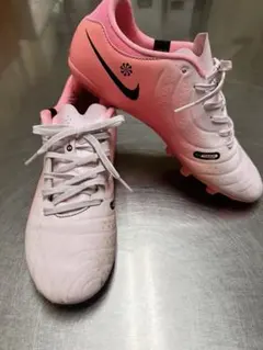 Nike ティエンポレジェンド 10 サッカースパイク ホワイト/ピンク