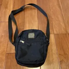 アネロ　ショルダーバッグ