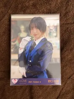 野口衣織　直筆　生写真　祝祭　ヒキ 野口衣織 直筆 生写真 モーリーコラボ① ヒキ - メルカリ