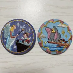 匿名配送　Disney Characters　刺繍缶バッジ　ピノキオ　ダンボ