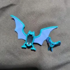 クロバット ゴルバット ポケモン フィギュア 立体ポケモン図鑑 - メルカリ