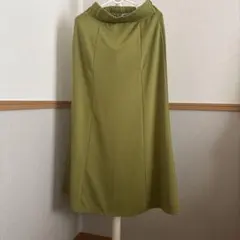 Cutie Blonde オリーブグリーン タイトスカート Mのサムネイル