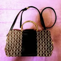 【Q❤️】ショルダーバッグのサムネイル