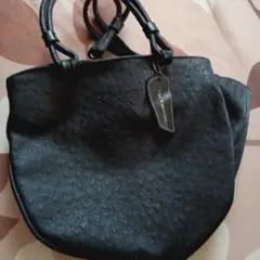 お買い得値引き＊LAN VALENTINO ＊ブラックレザートートバッグ