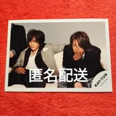 002 KAT-TUN 公式写真 ブロマイド 亀梨和也 赤西仁 仁亀 - メルカリ