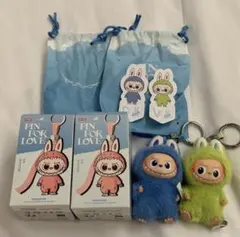 【2個セット】「O」「V」 Labubu Pin for Love