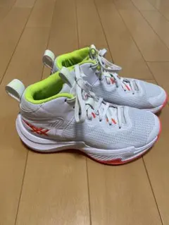 値下げ アシックス asics バスケットボールシューズ 22.5cm