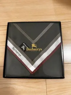 【新品】burberry トライアングル柄　スカーフ　ハンカチ