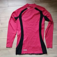 Under Armour Metal 長袖トレーニングトップ 赤黒