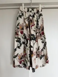 ZARA 花柄フレアスカート ウエストゴム XSサイズ ボタニカル 春夏
