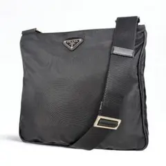 美品✨️PRADA ショルダーバッグ ナイロン 三角ロゴ マチあり ブラック