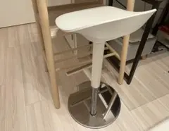 JANINGE ヤニンゲ カウンターチェア,ホワイト　502.460.90
