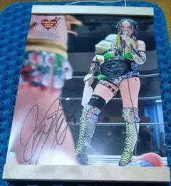 イヨ・スカイ WWE マリーゴールド サイン入りポートレート写真フレーム③ イヨ・スカイ WWE マリーゴールド サイン入りポートレート写真フレーム
