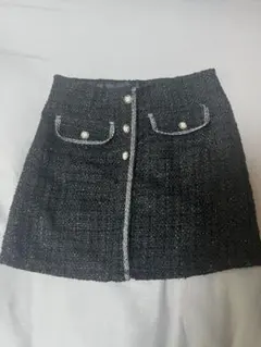黒ツイードミニスカート