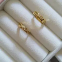 小ぶりで上品✨ ゴールド×ラインストーン フープピアス / キャッチレス　ピアス