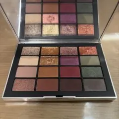 NARS ナーズ ビジュー アイシャドーパレットのサムネイル