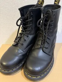 Dr. Martens 8ホールブーツのサムネイル