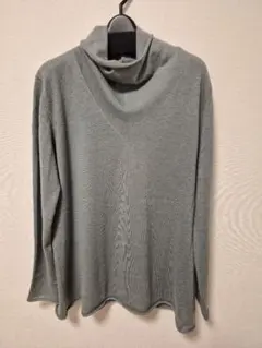 新品に近い ヨーガンレール カシミヤセーター