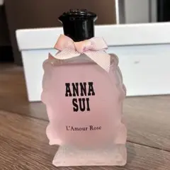 ANNA SUI L'Amour Rose 香水のサムネイル