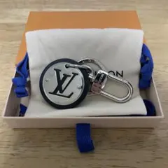 ルイヴィトン キーホルダー エピ イエロー アンシャッペ、チャーム