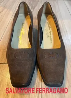VINTAGE Salvatore Ferragamo スエード パンプス