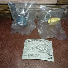 ガチャ　サンリオ　なりきりまん　めじるしアクセサリー　２種セット