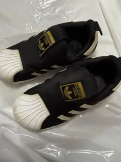 adidas Superstar 18センチ