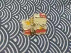平成レトロ　ハローキティ ミミィ ピンバッジ