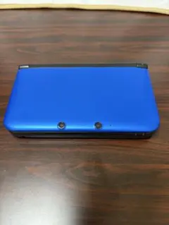 Nintendo 3DS LL ブルー 本体　ソフト付き