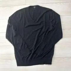 ユニクロ　エクストラファインメリノ Vネックセーター　ダークグレー　サイズM