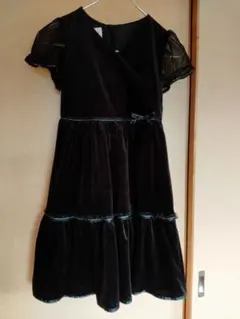 発表会用　黒いドレス　ローラアシュレイ
