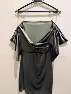 ダークグリーン オフショルダードレス