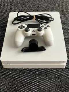 PlayStation 4 1TB本体 ホワイト コントローラー、ソフト付き