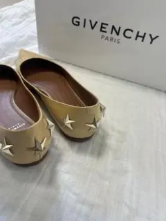 ♡GIVENCHY♡36スタースタッズ フラットシューズ　ベージュ