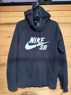 【Ｓ】NIKEパーカー