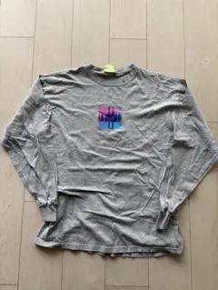 HUF グレー 長袖 ロンTのサムネイル
