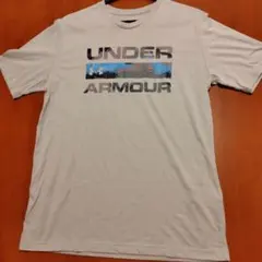 Under Armour　メンズ ロゴプリント Tシャツ グレー Mサイズのサムネイル