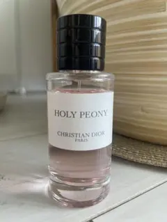 Christian Dior HOLY PEONY 40ml【残量9割】 - メルカリ