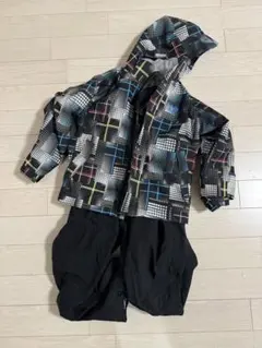 スキーウェア　上下　140センチ