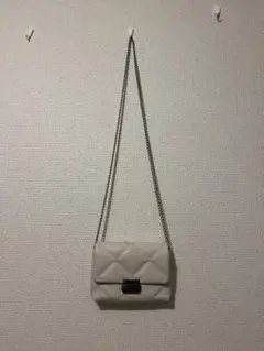 ライトグレー キルティング ショルダーバッグ