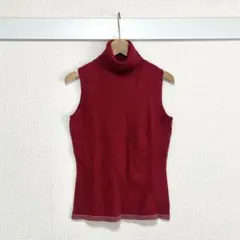 a.v.v タートルネックノースリーブニット インナー 綺麗目 赤 おしゃれ